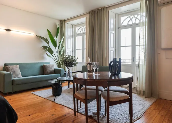 The Luxe Cube Apartment